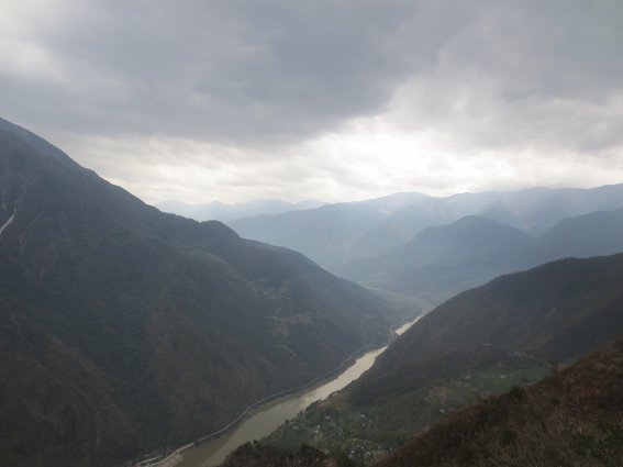 Beginning of Tiger Leaping Gorge