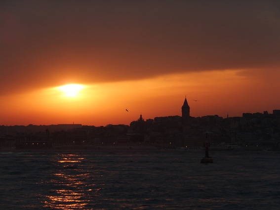 Sunsut over Istanbul and the Galata tower